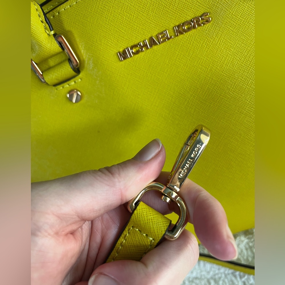 Michael Kors Selma Large Saffiano Leather Satchel Bag Apple Green - Picture 7 of 13